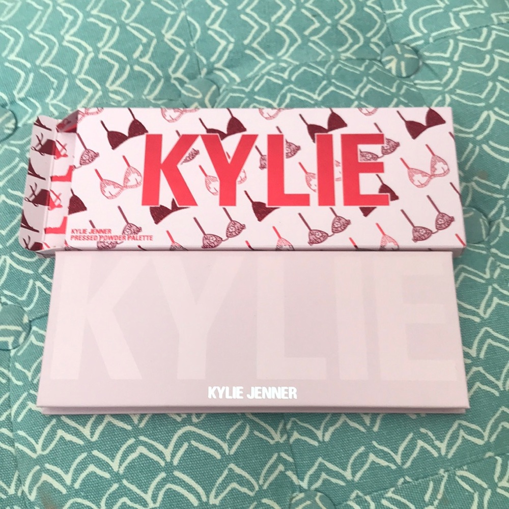 Kylie’s LE 2019 Valentine’s Day Palette